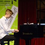 Klavier II on stage