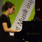 Violinen on stage