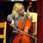 Violoncello on stage