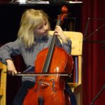 Violoncello on stage
