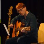 E-Gitarre, E-Bass & Gitarre on stage