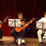 Gitarre & Zither on stage
