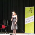 Gesang on stage