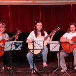 Gitarre & Zither on stage