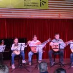 Gitarre & Zither on stage