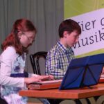 Gitarre & Zither on stage