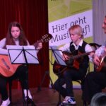 Gitarre & Zither on stage