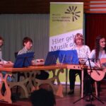 Gitarre & Zither on stage