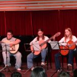 Gitarre & Zither on stage
