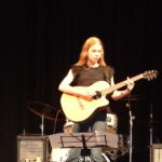 E-Gitarre, E-Bass & Gitarre on stage