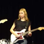 E-Gitarre, E-Bass & Gitarre on stage