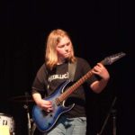 E-Gitarre, E-Bass & Gitarre on stage